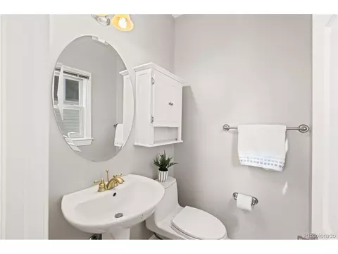 Bath - 7859 E 28th Pl, Denver, CO 80238 photo 1 of 7