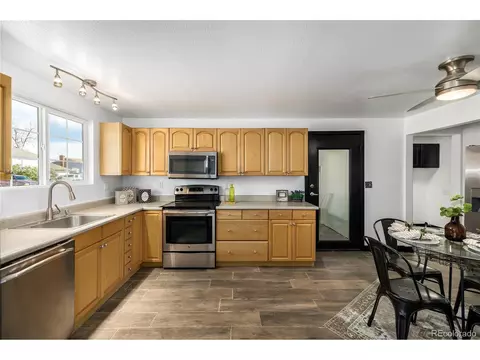 213 Madison Dr, Bennett, CO 80102 photo 18