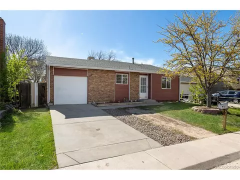 213 Madison Dr, Bennett, CO 80102 photo 3