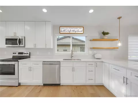 Kitchen - 3955 S Uinta St, Denver, CO 80237 photo 4 of 4
