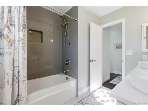 Bath - 16453 E Prentice Ave, Centennial, CO 80015 photo 6 of 7