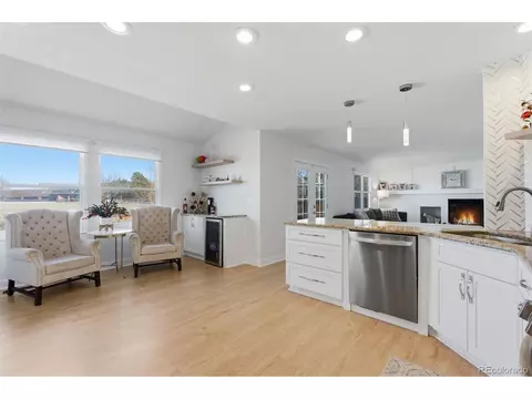 Kitchen - 16453 E Prentice Ave, Centennial, CO 80015 photo 4 of 6