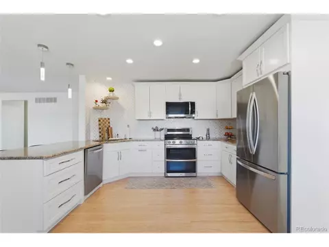 Kitchen - 16453 E Prentice Ave, Centennial, CO 80015 photo 2 of 6