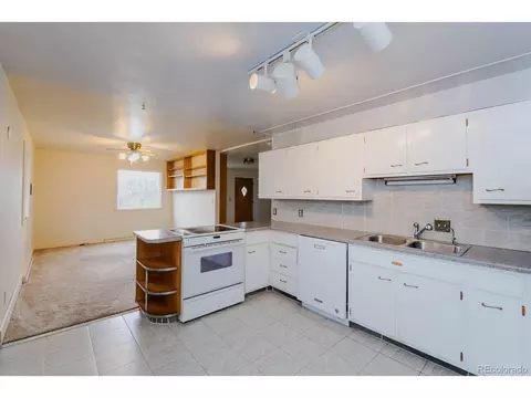 2 W Diamond Ave, Granby, CO 80446