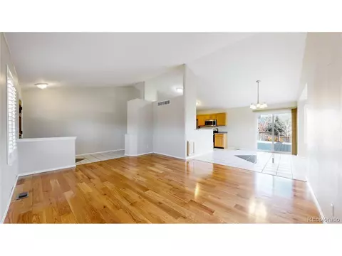 20083 E Caspian Cir, Aurora, CO 80013 photo 3