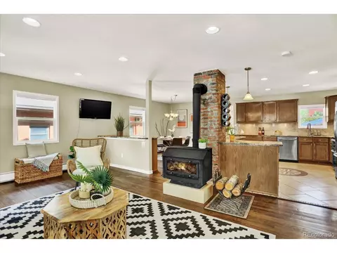 608 5th St, Georgetown, CO 80444