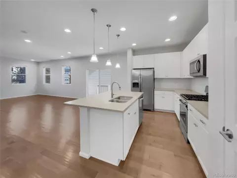 4768 N Kalispell St, Denver, CO 80239 photo 2