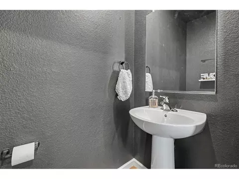Bath - 7332 E Big Thompson Cir, Frederick, CO 80530 photo 1 of 3