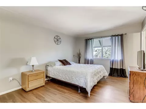 15374 E Nassau Dr, Aurora, CO 80013 photo 4