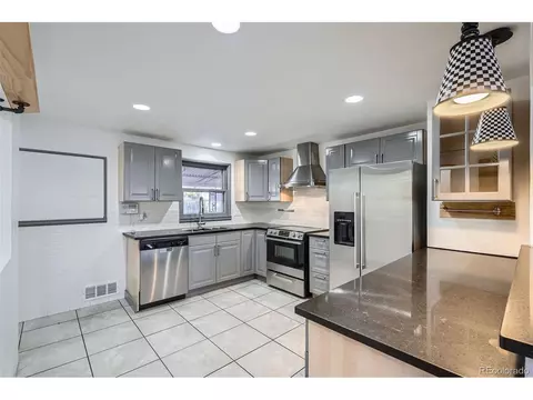 9040 Gyda Dr, Arvada, CO 80002 photo 8