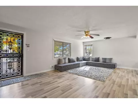 785 Hanover St, Aurora, CO 80010