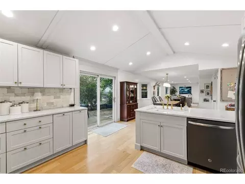 Kitchen - 4179 E Peakview Cir, Centennial, CO 80121 photo 4 of 4