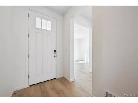 24739 E 39th Ave, Aurora, CO 80019 photo 2