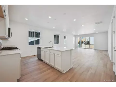 24739 E 39th Ave, Aurora, CO 80019 photo 4