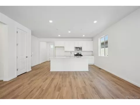 24739 E 39th Ave, Aurora, CO 80019 photo 8