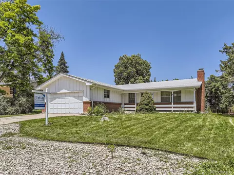 395 Victor St, Aurora, CO 80011