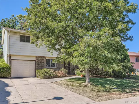 785 Mobile St, Aurora, CO 80011