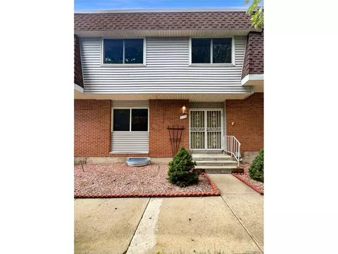 619 S Xenon Ct, Lakewood, CO 80228