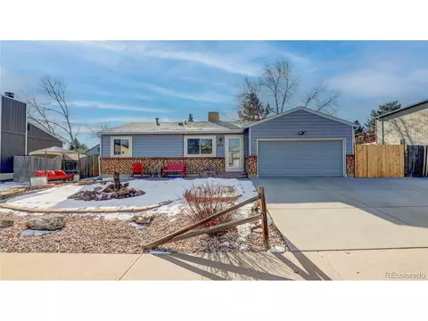 9340 W Canyon Pl, Littleton, CO 80128