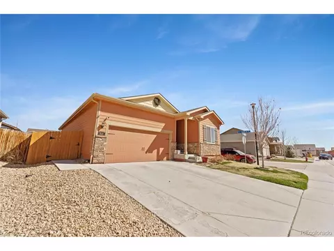 521 Reserve Ave, Lochbuie, CO 80603