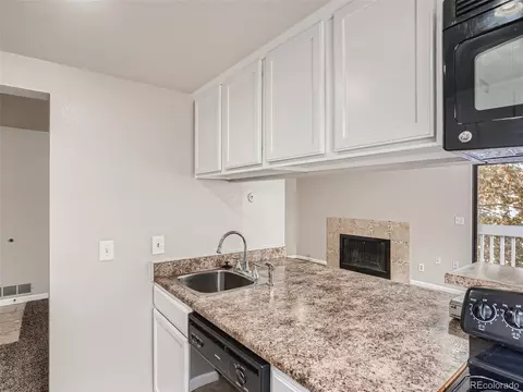 12400 E Cornell Ave #202, Aurora, CO 80014 photo 3
