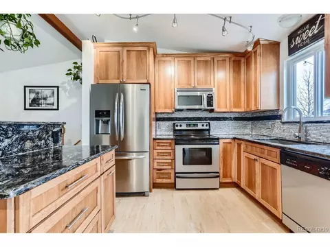17520 E Grand Dr, Aurora, CO 80015 photo 3