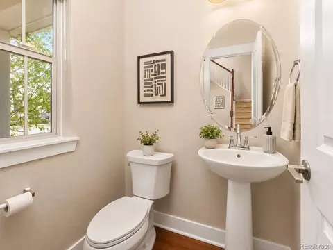 Bath - 10080 E 59th Dr, Denver, CO 80238 photo 1 of 5