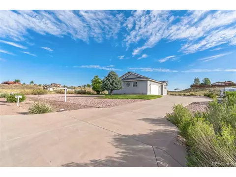 1833 W Galileo Dr, Pueblo, CO 81007