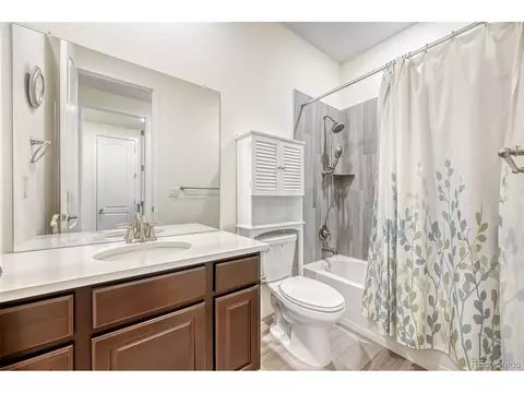 Bath - 9581 Eldora St, Arvada, CO 80007 photo 3 of 4