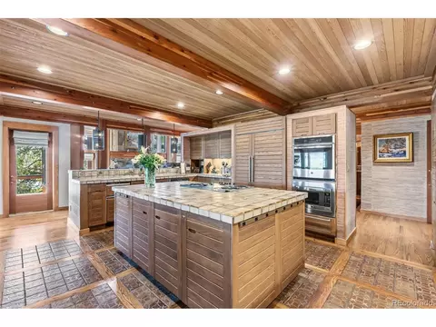 Kitchen - 204 Clover Ln, Dillon, CO 80435 photo 2 of 3