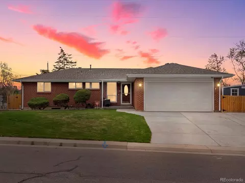 2698 E Cresthill Ave, Centennial, CO 80121