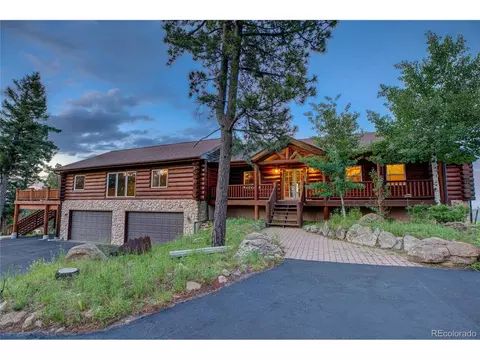 10701 Hondah Dr, Littleton, CO 80127
