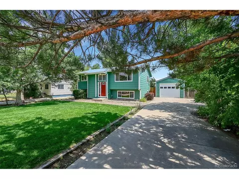 610 2nd St, Bennett, CO 80102 photo 3