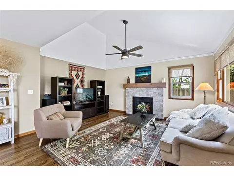 513 S 9th St, Berthoud, CO 80513 photo 10