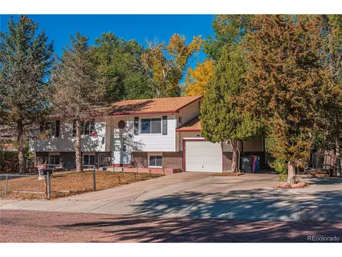 1520 Luna Vista St, Colorado Springs, CO 80911
