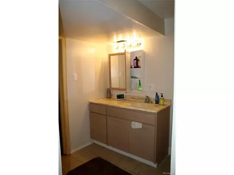 Undisclosed, Aurora, CO 80014 photo 17