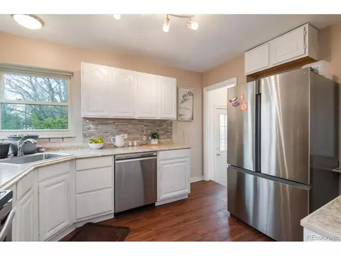 2825 Grape St, Denver, CO 80207 photo 9