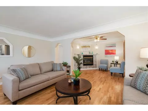 2825 Grape St, Denver, CO 80207 photo 4