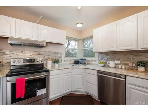 2825 Grape St, Denver, CO 80207 photo 11