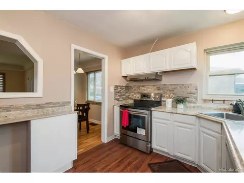 2825 Grape St, Denver, CO 80207 photo 10