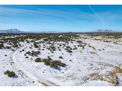 683 La Deora Blvd, Walsenburg, CO 81089 photo 3