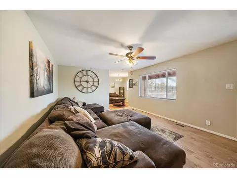 2320 Eppinger Blvd, Thornton, CO 80229 photo 3
