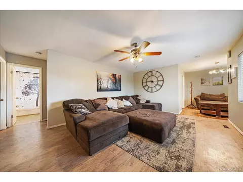 2320 Eppinger Blvd, Thornton, CO 80229 photo 2