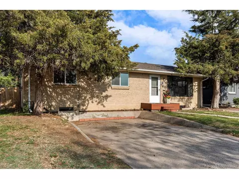516 Empire St, Aurora, CO 80010 photo 2