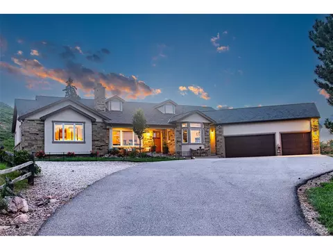 5627 Brianna Ln, Bellvue, CO 80512