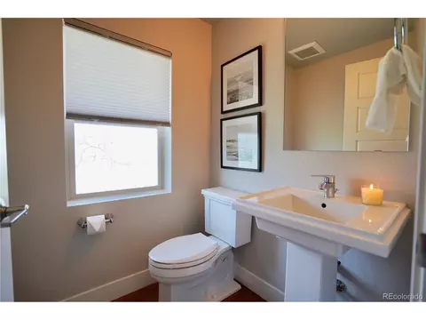 8705 E 55th Ave, Denver, CO 80238 photo 7