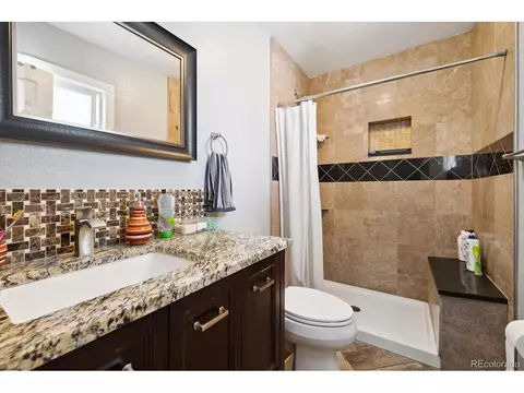 Undisclosed, Aurora, CO 80011 photo 13