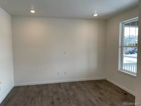 24566 E Ohio Dr, Aurora, CO 80018 photo 2