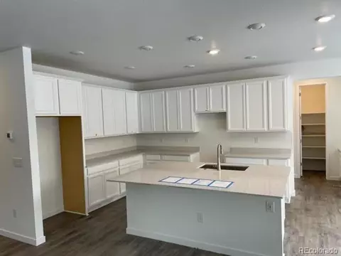 24566 E Ohio Dr, Aurora, CO 80018 photo 4