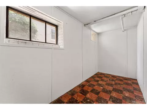1645 N Grape St, Denver, CO 80220 photo 28